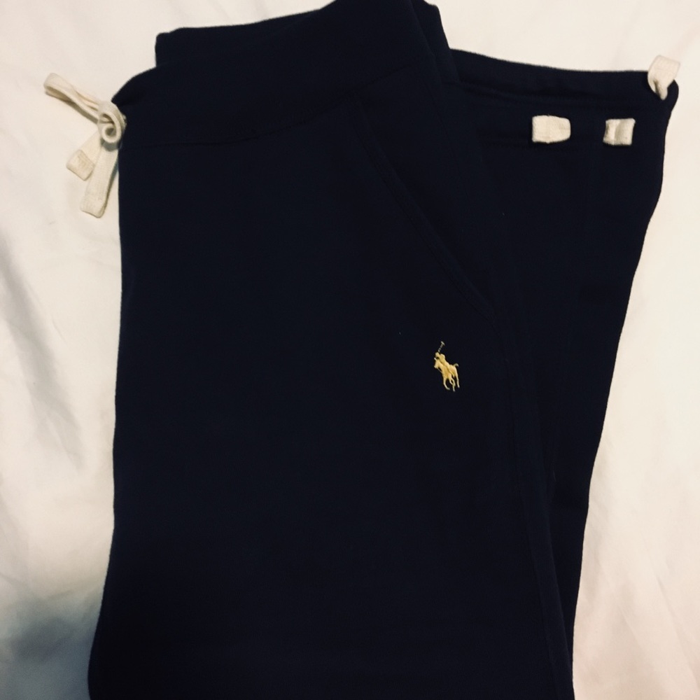 Polo sweatpants. FIRM